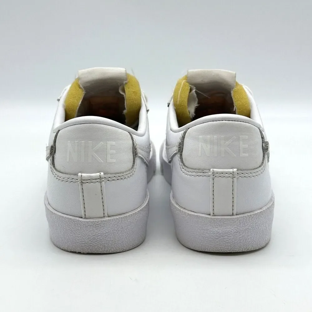 Nike Blazer ‘77 Women's Size 7 Triple White Athletic Casual Shoes DC4769-101 - Picture 2 of 13